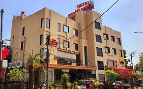 Hotel Makhan Residency